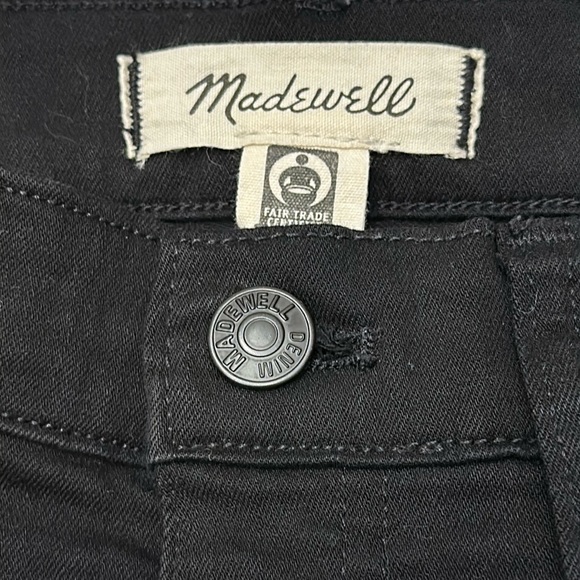 MADEWELL 11” High-Rise Skinny Jean size 26 in jet black Raw hem. - Picture 3 of 14